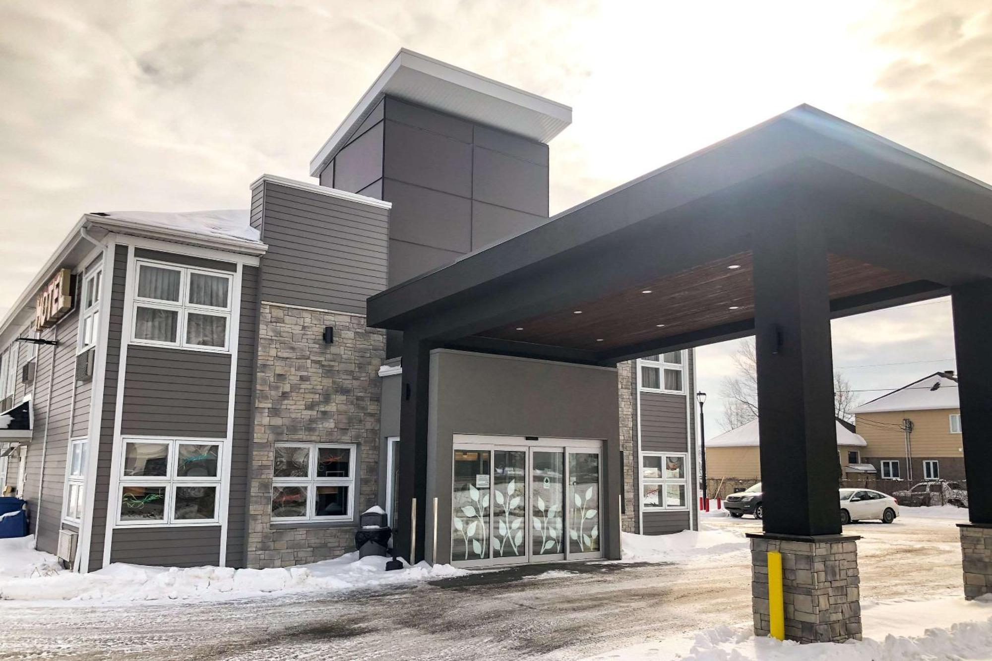 Sleep Inn & Suites Quebec City East Saint-Jean-de-Boischâtel Εξωτερικό φωτογραφία